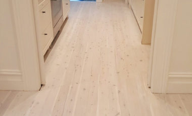 2-coats-of-whitewash-over-cypress-pine-with-matt-finish